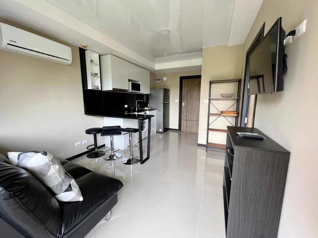 Nai Harn Naiharn Pearl Condo Hotel By Villacarte חדר תמונה