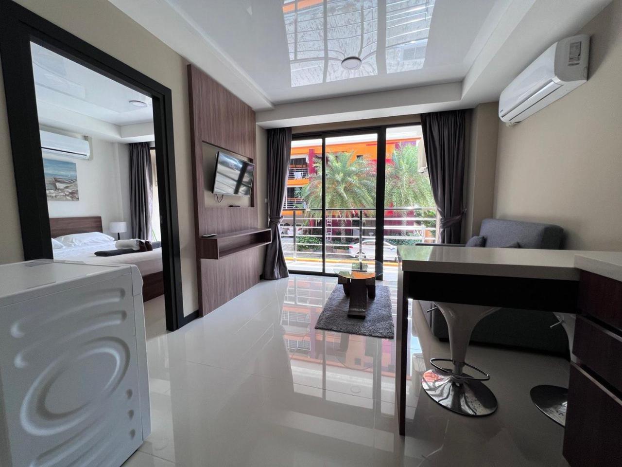 Nai Harn Naiharn Pearl Condo Hotel By Villacarte חדר תמונה